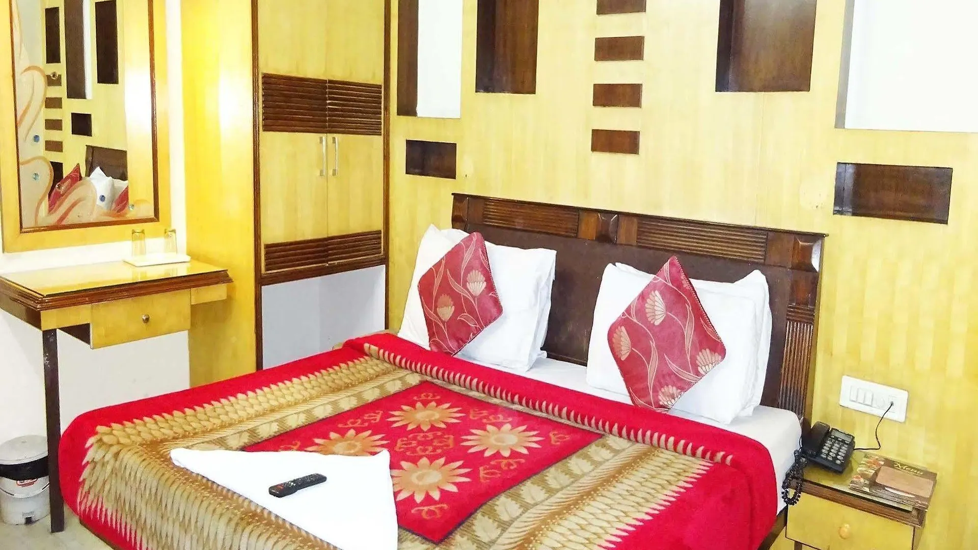 Hotel Karat 87 Delhi